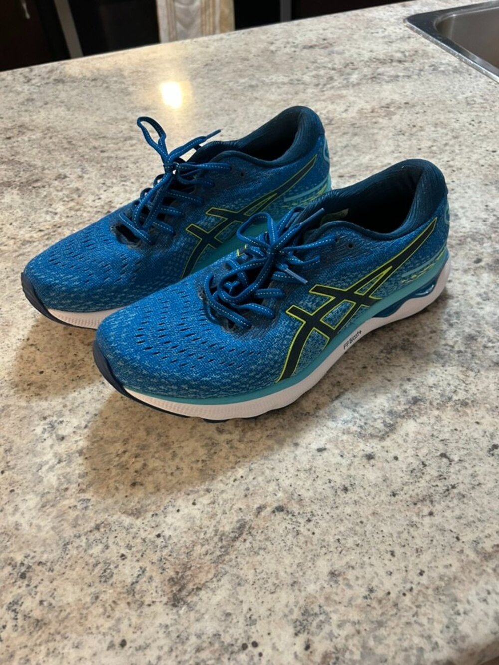 ASICS GEL-Nimbus 24 Men's Lake Drive Blue Hazard Green - Size 9.5 Wide